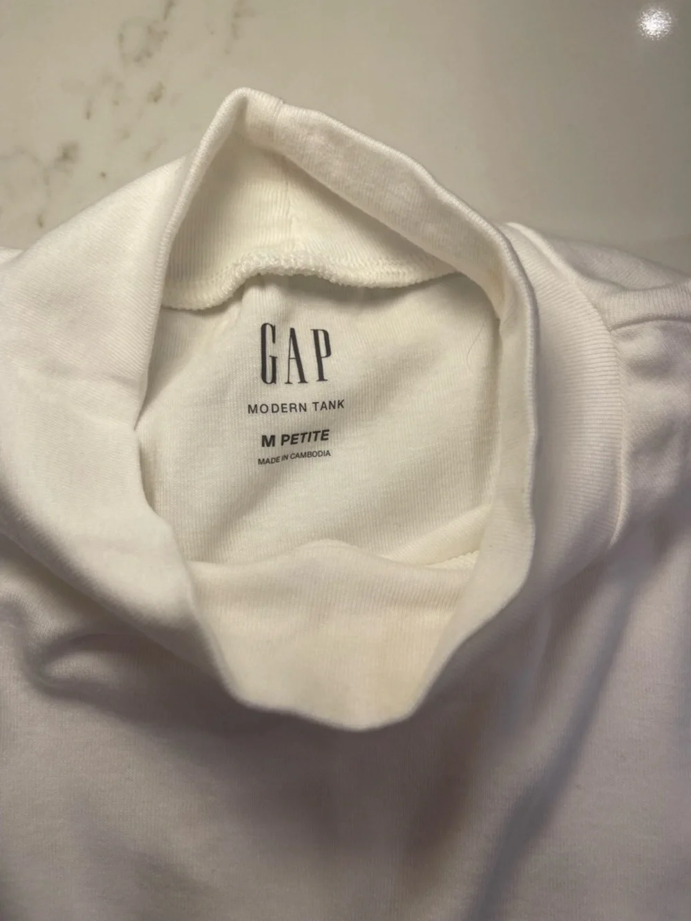 NWOT GAP Sleeveless Mock Neck Tank Top - White - Picture 11 of 12